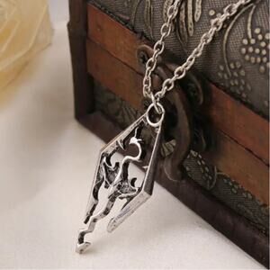 Skyrim Necklace Elder Scrolls Imperial Dragon Symbol Christmas Birthday Gift NEW